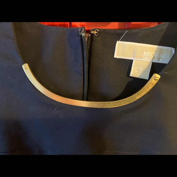 Dress - Picture 2 of 4